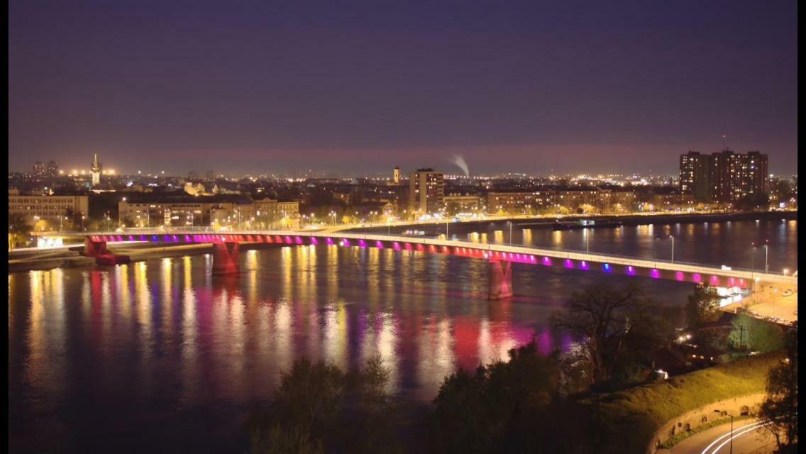 Family Top Rooms Bela Lada Sobe Novi Sad Bagian luar foto
